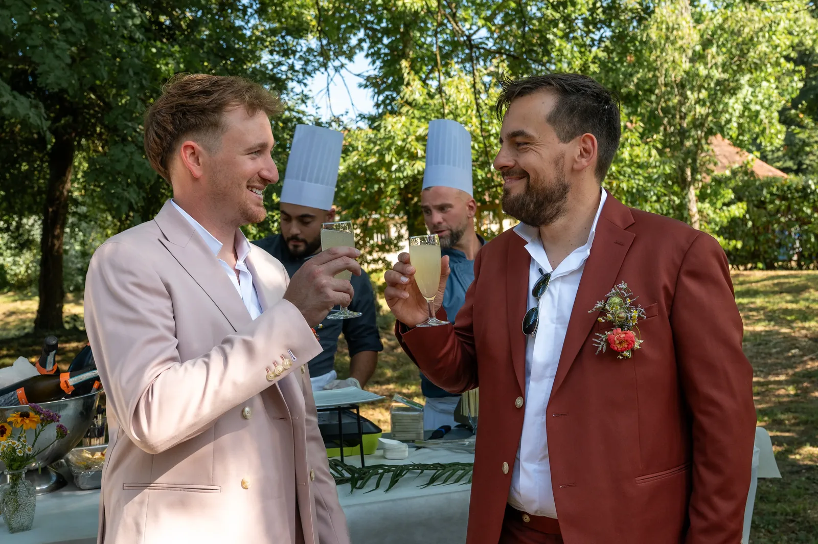 Mariage organisé à la ferme dans une grange rénovée par les mariés